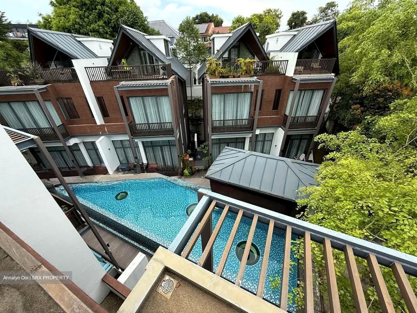 Jalan Haji Alias (D10), Terrace #538733251